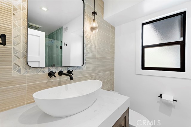 Detail Gallery Image 24 of 27 For 980 Meadowlark Ln, Laguna Beach,  CA 92651 - 3 Beds | 3 Baths