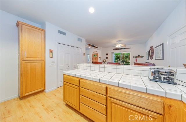 Detail Gallery Image 14 of 55 For 40333 Road 222 #102,  Bass Lake,  CA 93604 - 4 Beds | 2/1 Baths