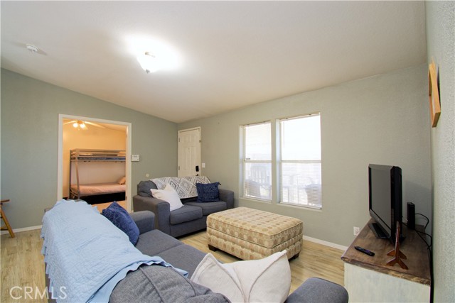 Detail Gallery Image 4 of 27 For 2450 E Hobsonway, Blythe,  CA 92225 - 3 Beds | 2 Baths