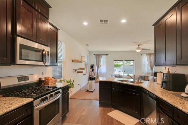 Detail Gallery Image 10 of 30 For 2088 River Wood Dr, Marysville,  CA 95901 - 3 Beds | 2 Baths