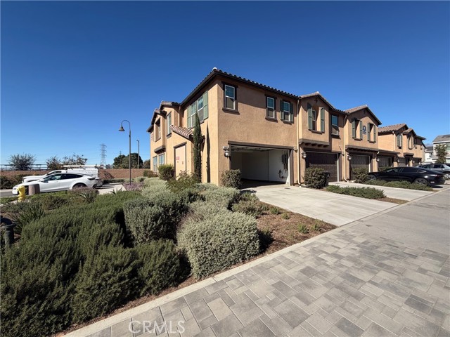 Detail Gallery Image 2 of 2 For 3903 E Carmel Privado, Ontario,  CA 91761 - 3 Beds | 2/1 Baths