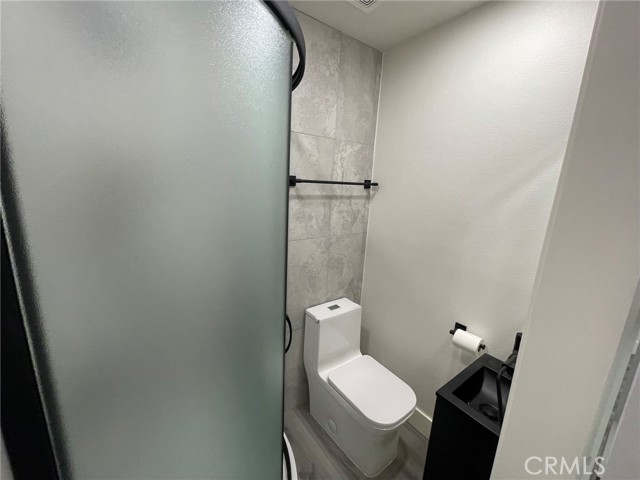 Detail Gallery Image 13 of 27 For 26346 Pawpaw Ct #1,  Corona,  CA 92883 - 1 Beds | 2 Baths
