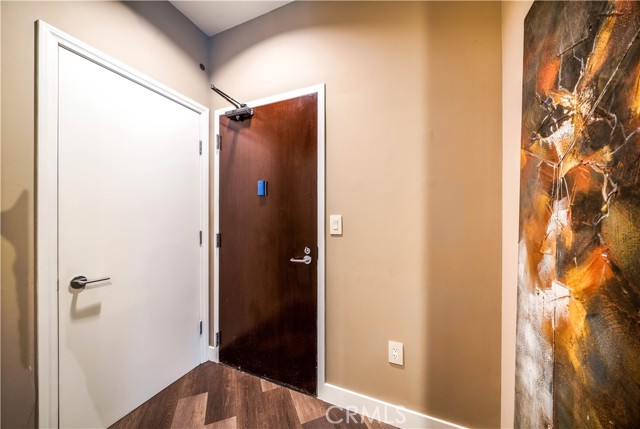 Detail Gallery Image 12 of 20 For 1100 Wilshire Bld #2707,  Los Angeles,  CA 90017 - 1 Beds | 1 Baths