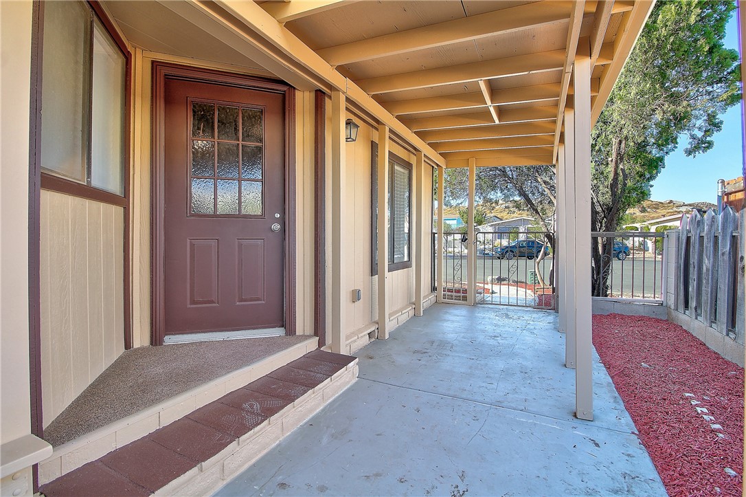 Detail Gallery Image 4 of 53 For 371 Coral Hills Rd, Perris,  CA 92570 - 2 Beds | 2 Baths