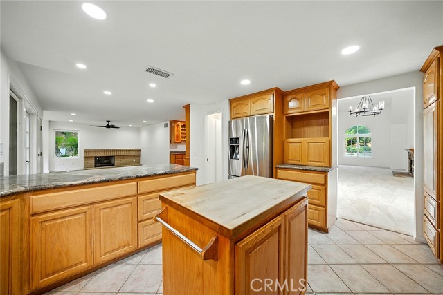 Detail Gallery Image 9 of 61 For 609 Calle Santa Barbara, San Dimas,  CA 91773 - 4 Beds | 3 Baths