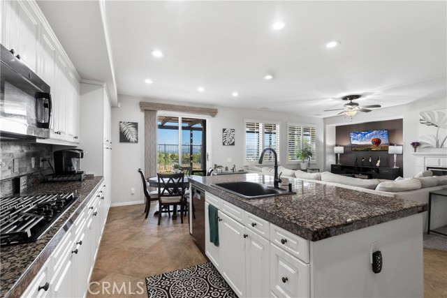 29583 Serenity Ln, Murrieta CA: https://media.crmls.org/medias/10641c1c-4aba-42f1-8d01-6108fa75c2fe.jpg
