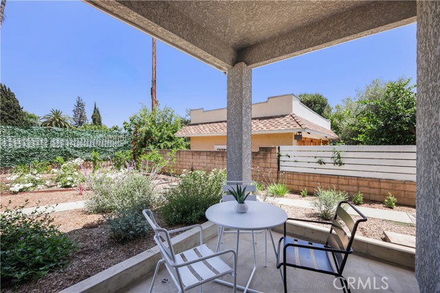 314 Lola Avenue, Pasadena CA: https://media.crmls.org/medias/1066413e-008d-4c55-b1e9-66b07761f3e8.jpg