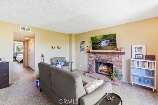 205 Huntington Street, Huntington Beach CA: https://media.crmls.org/medias/1066b5fe-49f9-4a69-b7f7-fa03ffe8558b.jpg