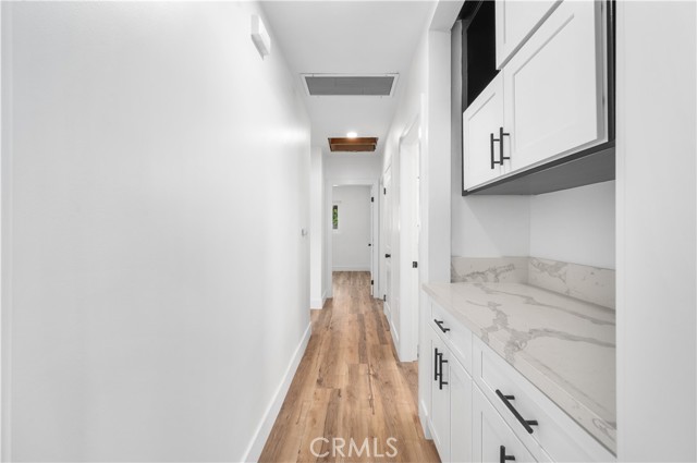 424 E Victoria Street, Rialto CA: https://media.crmls.org/medias/10671dc0-4666-4e79-aeee-890d3838128f.jpg