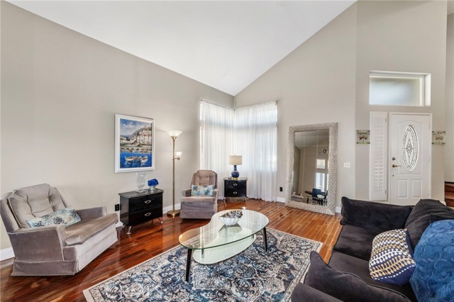 Detail Gallery Image 12 of 69 For 40236 Holden Cir, Temecula,  CA 92591 - 5 Beds | 3 Baths