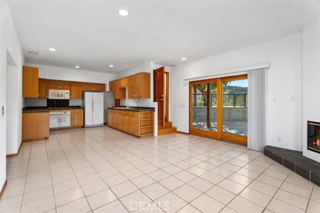 Detail Gallery Image 30 of 49 For 4 Castle Rock Way, Laguna Beach,  CA 92651 - 5 Beds | 4/1 Baths