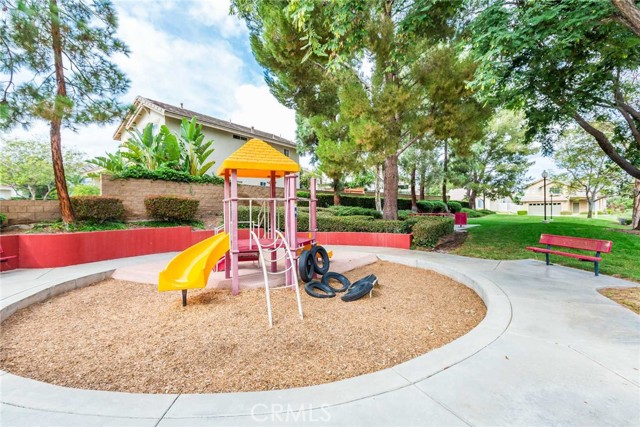 Detail Gallery Image 32 of 36 For 613 Towergrove Dr, Corona,  CA 92879 - 4 Beds | 2/1 Baths