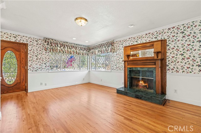 Detail Gallery Image 3 of 32 For 24123 Wildwood Canyon Rd, Newhall,  CA 91321 - 4 Beds | 2 Baths