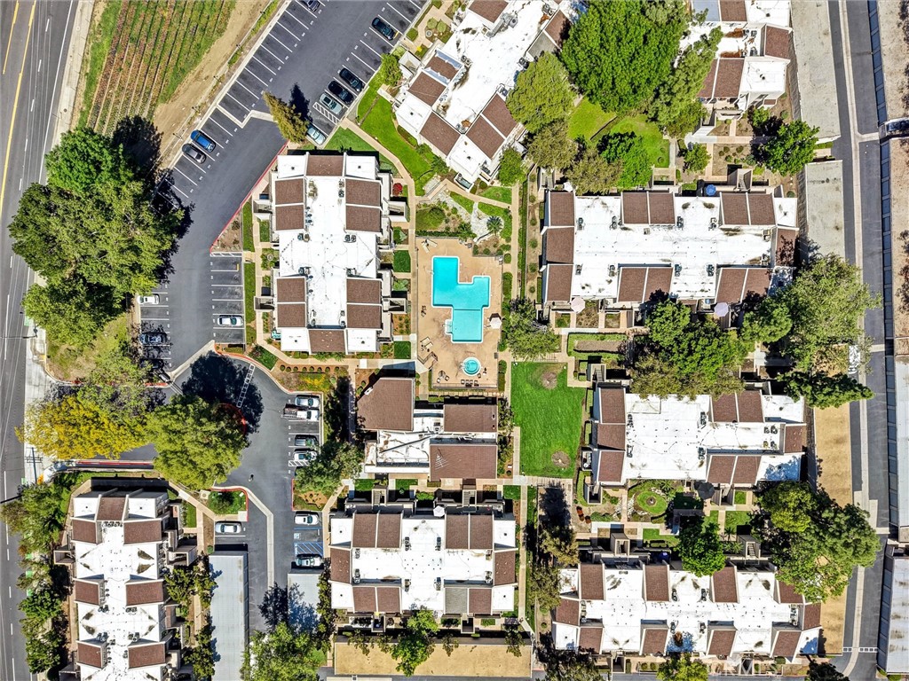 https://media.crmls.org/medias/106a8301-216f-41e3-80a5-8eaa6eb8d5f8.jpg?preset=X-Large