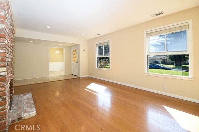 Detail Gallery Image 6 of 32 For 345 Walnut, Arcadia,  CA 91007 - 3 Beds | 3 Baths