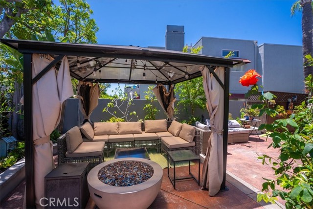 Detail Gallery Image 3 of 44 For 27766 Emerald #4,  Mission Viejo,  CA 92691 - 2 Beds | 2/1 Baths