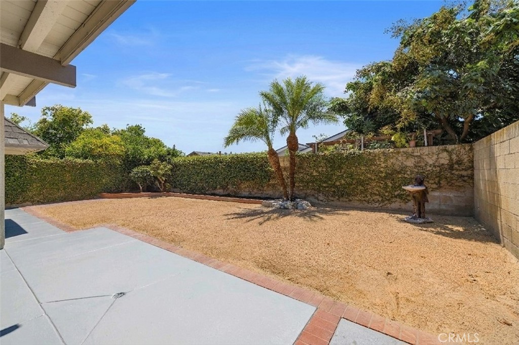 MLS #OC26145496 image #31