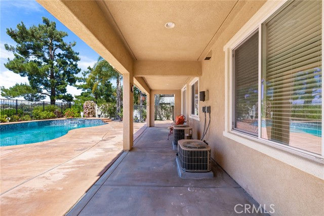 32856 Northshire Circle, Temecula CA: https://media.crmls.org/medias/106b0c1e-8744-4716-b1de-6678d2e1b703.jpg
