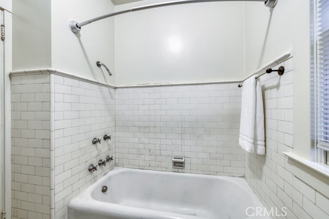 Detail Gallery Image 35 of 66 For 605 E Home Ave, Fresno,  CA 93728 - 5 Beds | 4/1 Baths