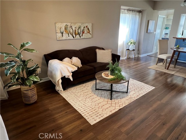 Detail Gallery Image 4 of 43 For 112 W 23rd, Merced,  CA 95340 - 3 Beds | 2 Baths