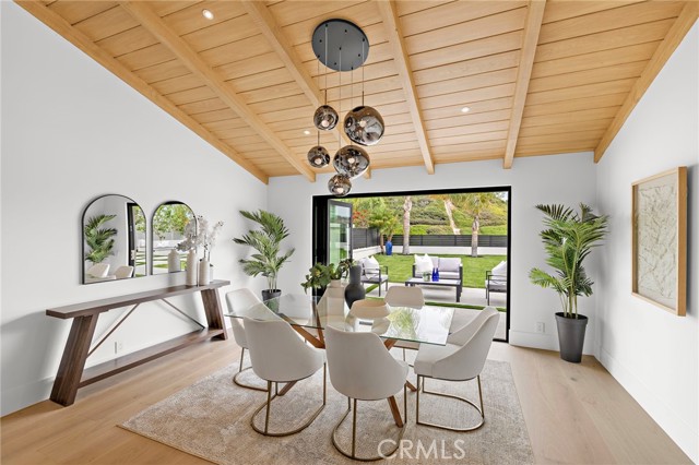 Detail Gallery Image 12 of 44 For 6 Monterey Cir, Corona Del Mar,  CA 92625 - 6 Beds | 4 Baths