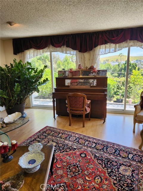 Detail Gallery Image 39 of 50 For 5551 Mason Ave, Woodland Hills,  CA 91367 - 7 Beds | 6 Baths