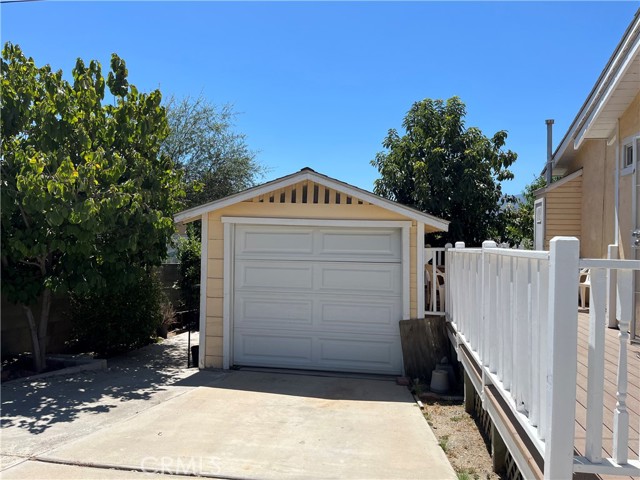 Detail Gallery Image 22 of 25 For 19260 Diplomat Ave, Corona,  CA 92881 - 2 Beds | 2 Baths