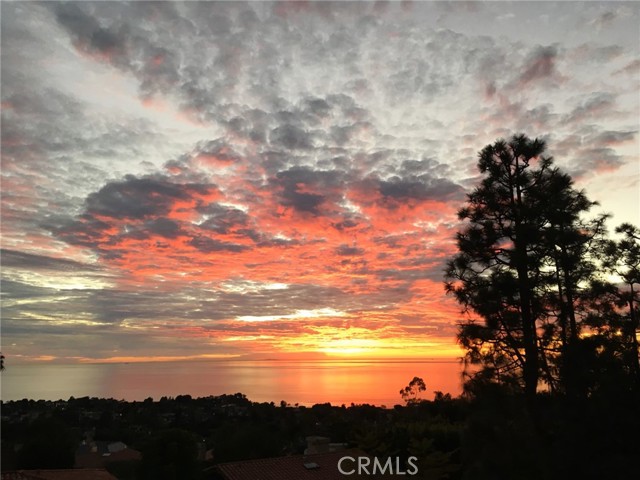 Detail Gallery Image 2 of 43 For 1344 via Romero, Palos Verdes Estates,  CA 90274 - 4 Beds | 4/1 Baths