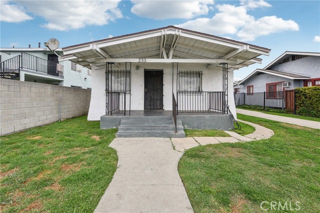 231 W 88th Street, Los Angeles CA: https://media.crmls.org/medias/106eaabd-9197-422c-bb0f-b49394b1d96a.jpg