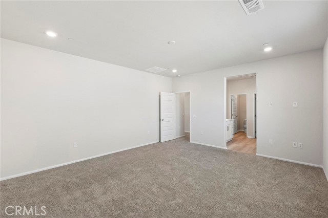 19409 Brush Creek Way, Lake Elsinore CA: https://media.crmls.org/medias/106f04a5-b180-42c0-8fbd-440bada3ea77.jpg