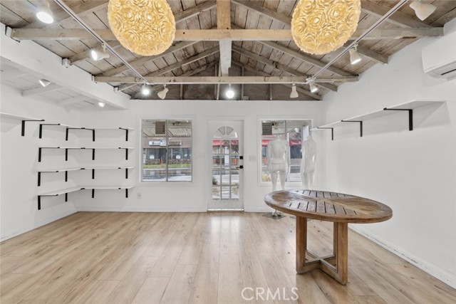 4913 Topanga Canyon Boulevard, Woodland Hills (los Angeles), California 91364, ,Commercial Lease,For Rent,4913 Topanga Canyon Boulevard,CRSR25042493