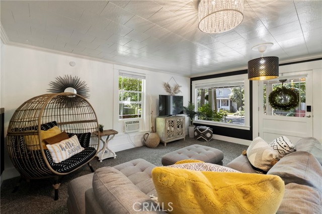 479 E 9th Street, Chico CA: https://media.crmls.org/medias/106f406f-f04e-40c3-aa92-6eb221b02d87.jpg