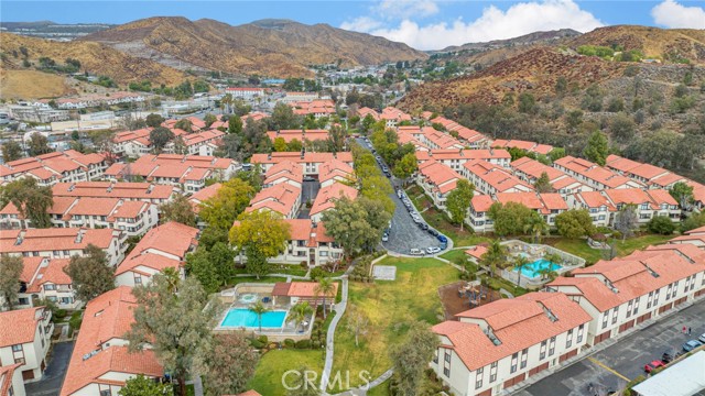 Detail Gallery Image 29 of 32 For 28010 Tiffany Ln #309,  Canyon Country,  CA 91387 - 2 Beds | 2 Baths