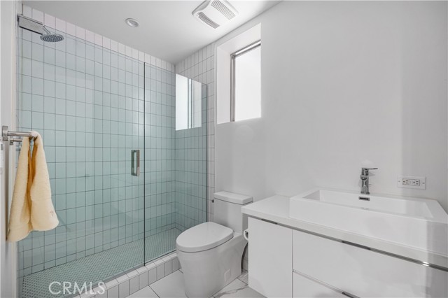Detail Gallery Image 17 of 30 For 928 S Juanita Ave #C,  Redondo Beach,  CA 90277 - 4 Beds | 3/1 Baths