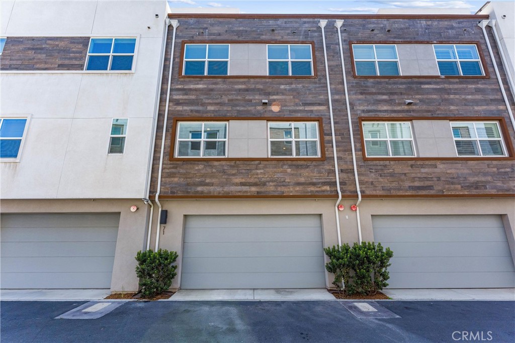 10702f7f F8fa 420d Bc1c 2023c5eb97e4