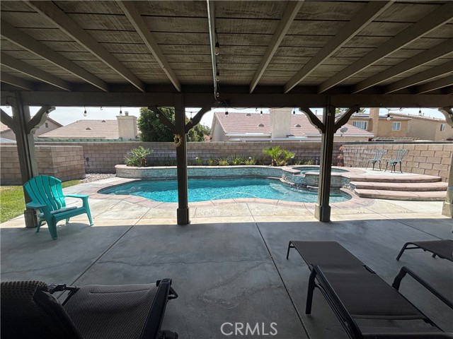 Detail Gallery Image 3 of 18 For 1800 Windermere Dr, Lancaster,  CA 93534 - 3 Beds | 2 Baths