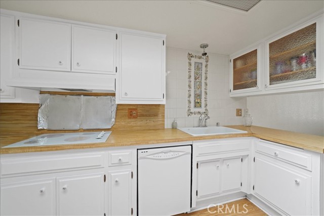 31919 FLORIDA Avenue, Mentone CA: https://media.crmls.org/medias/10704a89-26c5-44bd-93b3-b741bdd79e1b.jpg