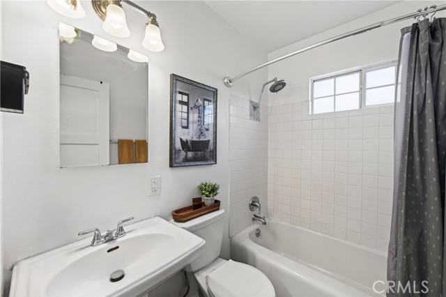 Detail Gallery Image 21 of 43 For 645 N 8th Ave, Upland,  CA 91786 - 3 Beds | 1 Baths