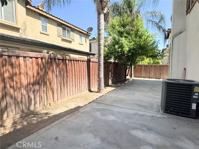 14601 Westfield Avenue, Chino CA: https://media.crmls.org/medias/10705555-0395-4598-a752-e468823130c7.jpg