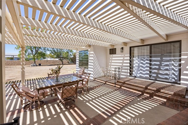 1049 2nd Street, Norco CA: https://media.crmls.org/medias/1071a459-38a0-4483-9045-e72a550b1994.jpg