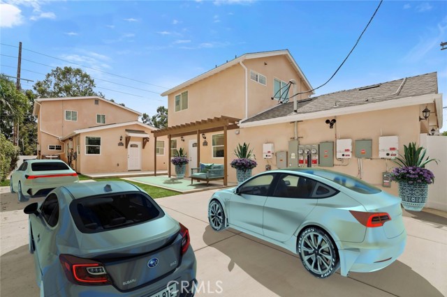 Detail Gallery Image 4 of 8 For 14243 Magnolia, Sherman Oaks,  CA 91423 - 2 Beds | 2 Baths