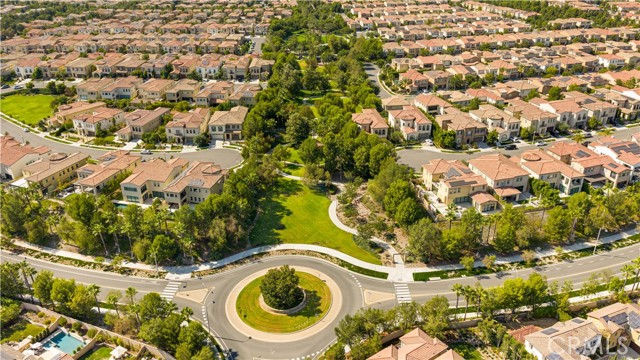 28 Caspian, Lake Forest CA: https://media.crmls.org/medias/10726077-40c7-4fa3-9095-d759db5d445f.jpg