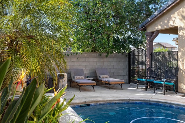 12200 White Rapids Way, Bakersfield CA: https://media.crmls.org/medias/107283c4-cee7-4b2d-8d36-adb162b126fe.jpg