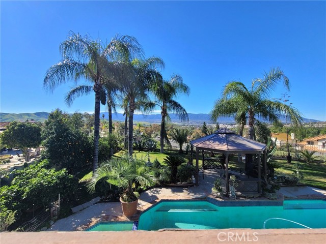 Image 19 of 30 For 560 Calhoun Street