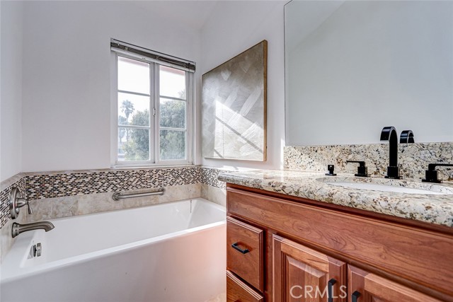 Detail Gallery Image 22 of 36 For 510 S Catalina Ave #2,  Redondo Beach,  CA 90277 - 3 Beds | 2 Baths