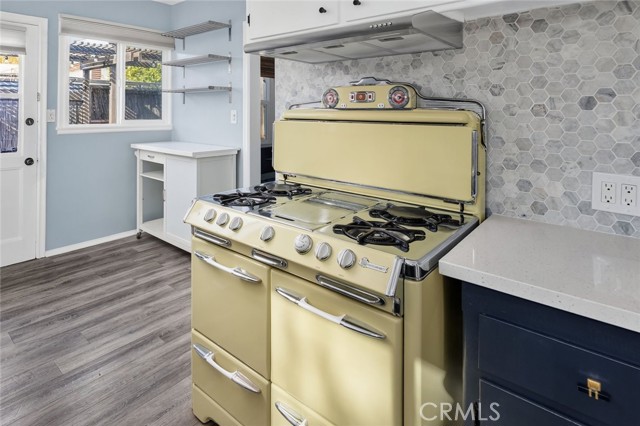 Detail Gallery Image 7 of 35 For 12543 Hartland St, North Hollywood,  CA 91605 - 3 Beds | 2 Baths