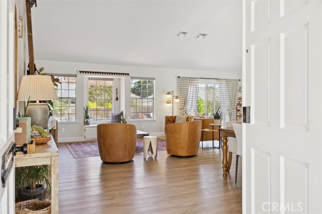 215 Meadowlark Road, Paso Robles CA: https://media.crmls.org/medias/107413ac-d323-4ed2-b622-7e9ecdcadc98.jpg