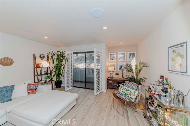 Detail Gallery Image 10 of 35 For 1940 N Highland, Los Angeles,  CA 90068 - 2 Beds | 2 Baths