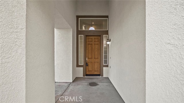 Detail Gallery Image 3 of 47 For 1728 Tamarron, Corona,  CA 92883 - 3 Beds | 3 Baths