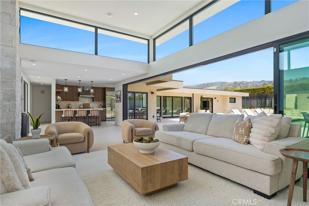 10751021 7cd1 4efc B84f Af592d993e70